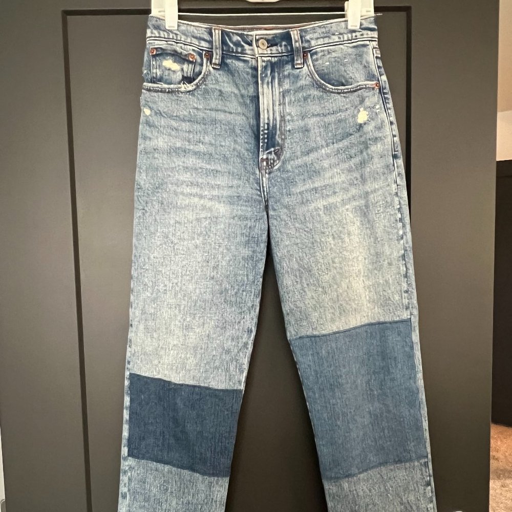 Abercrome & Fitch The Ankle Straight Ultra High Rise Size 28/6